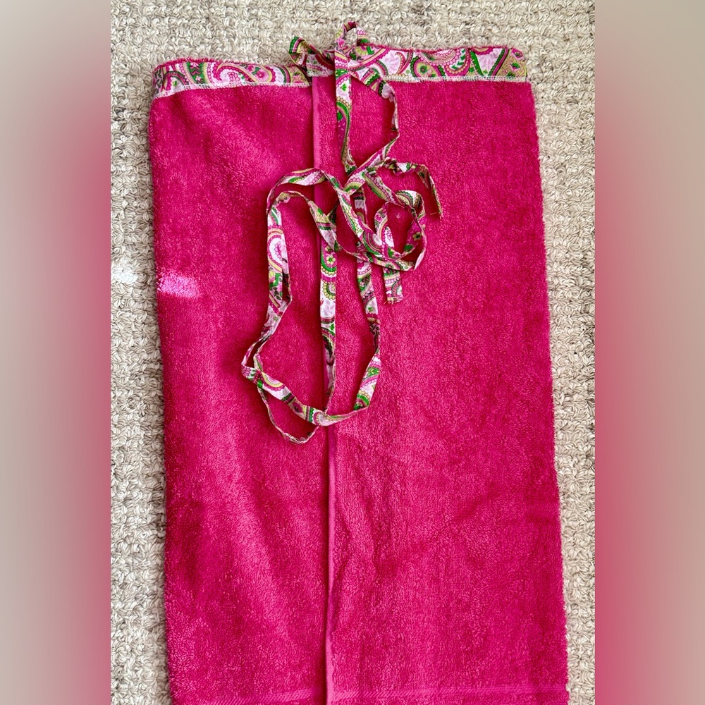 Pink Mermaid Tail Blanket - Picture 5 of 6